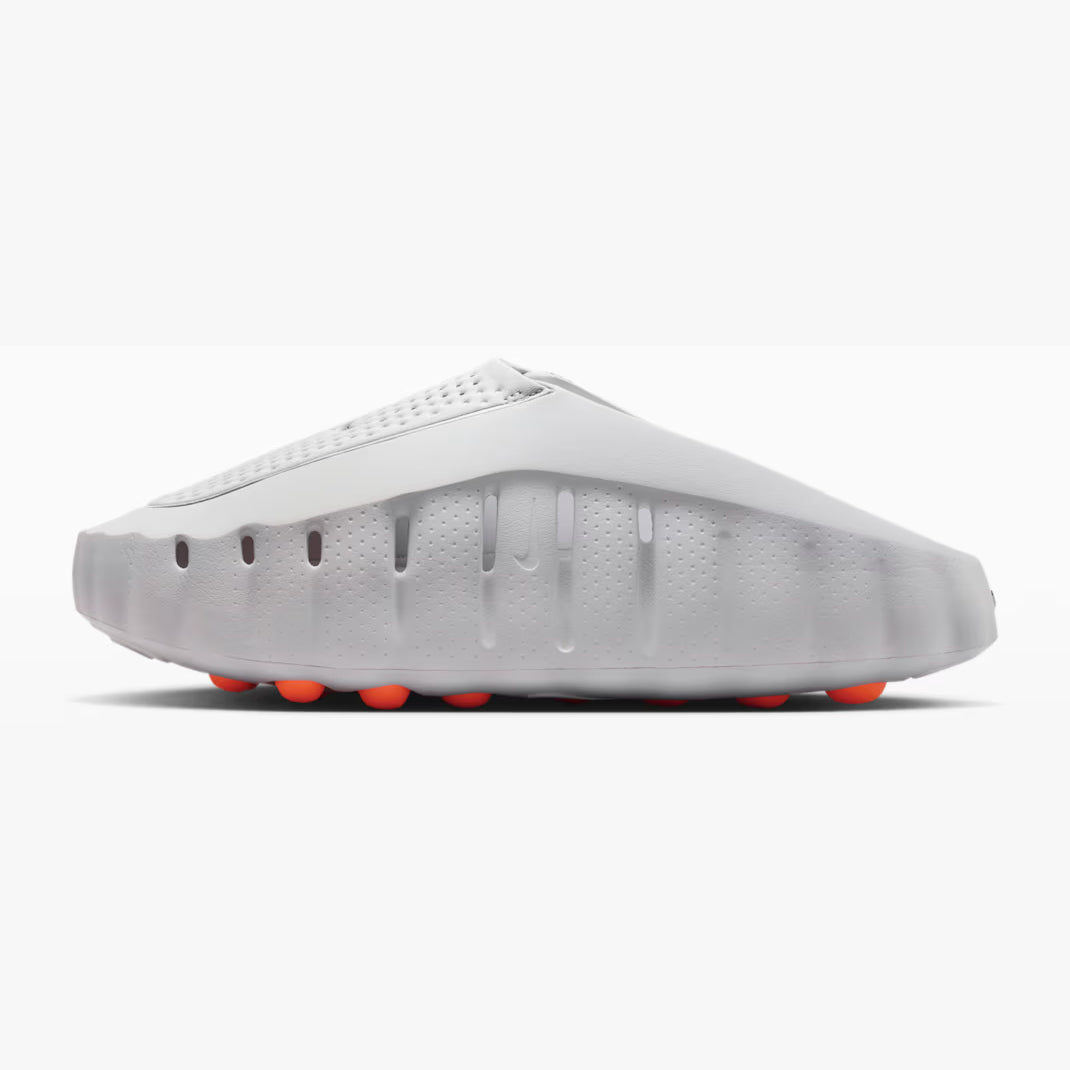 Nike Mind 001