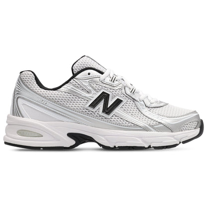 New Balance 740 Shoes